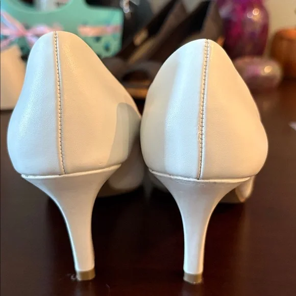 Predictions White Heels - Picture 7 of 7